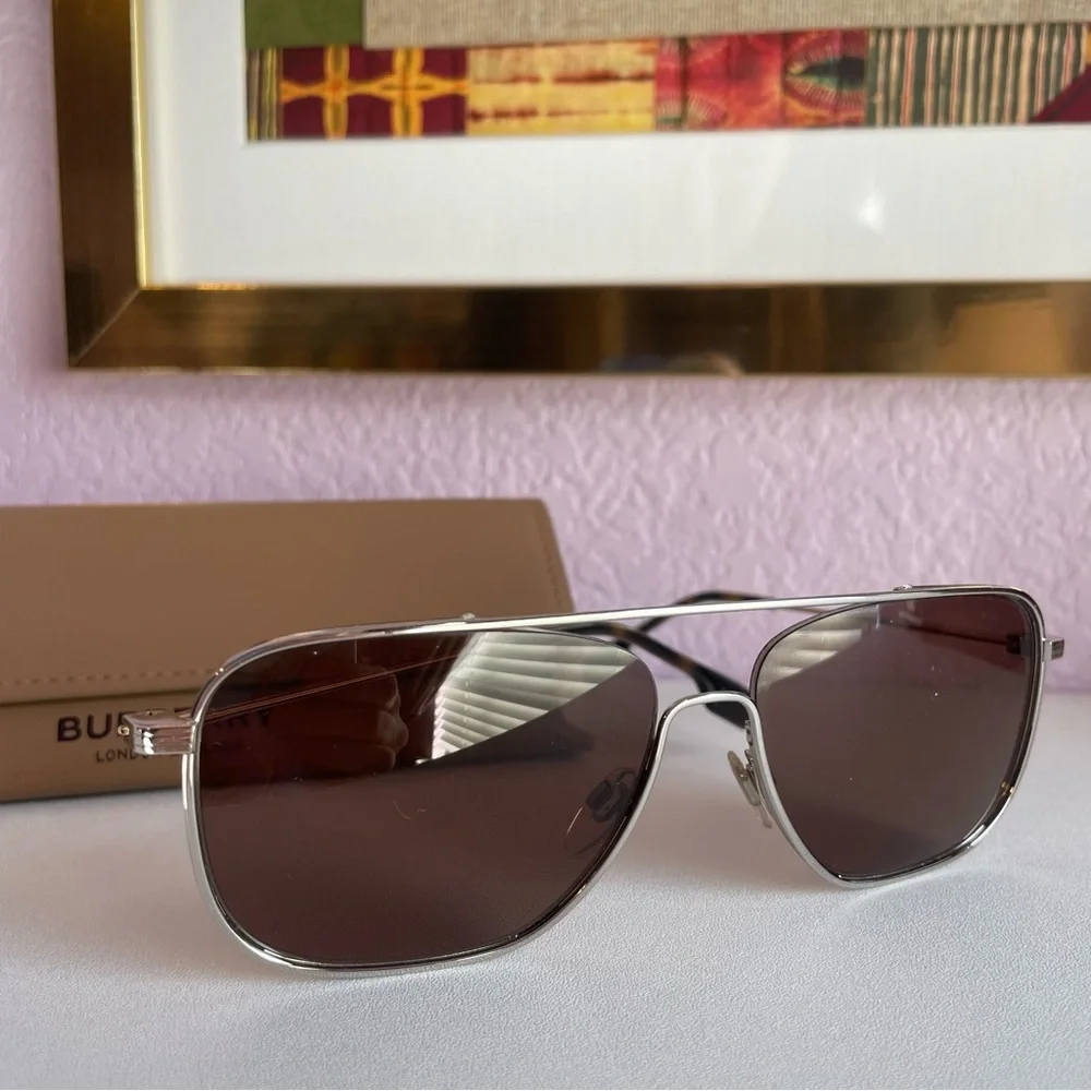Burberry B-3112 Sunglasses – Brown Gradient | Excellent Condition | Case Include
